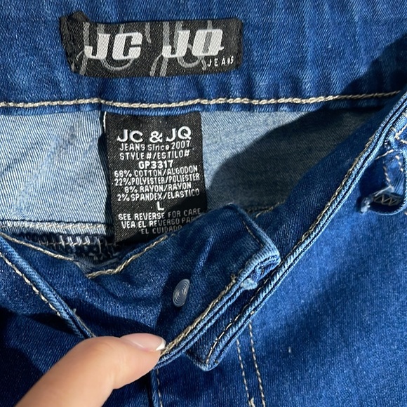 FLARED DARK WASH JEANS - Picture 3 of 5